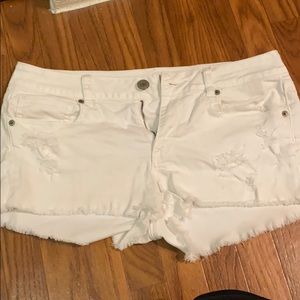 American Eagle White Jean short Size 12